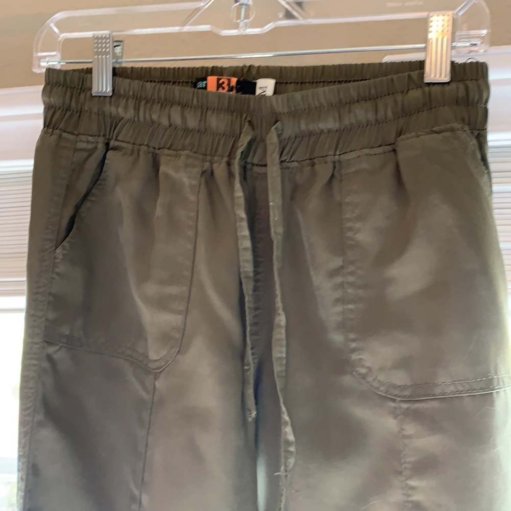 Green Joggers or Trousers - Picture 4 of 7